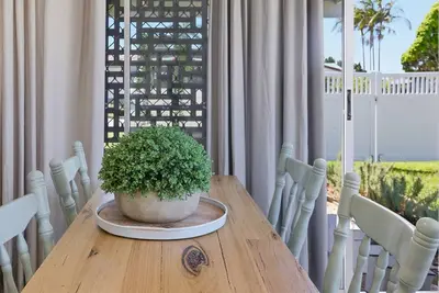 Image de Escapade côtière avec cour et parking