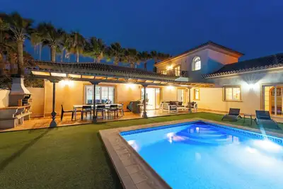 Image de Charming 5-bedroom villa with  heated pool and  ocean view, Ac, in Oasis del Sur