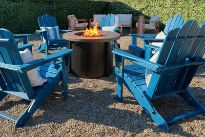 Image de Rosé All Day: A Valley Retreat with Hot Tub, Fire Pit & Private Yard – Near Downtown Napa