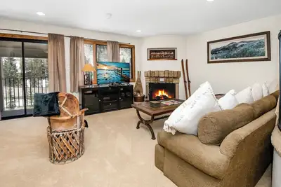Image de Spacious retreat in East Vail, Near Bus Stop | Sw209