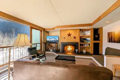 Image de Keystone Lake Escape | Trails + Paddle + Relax