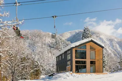 Image de 2026 New open! Slope-Front, True Ski-In/Ski-Out Luxury Villa in Hakuba.