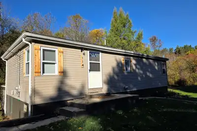 Image de Cozy Sparta Getaway Near Indian Lakes, New Hot Tub!