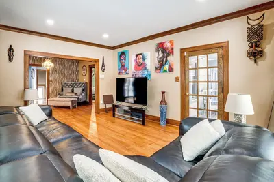 Image de Private Hot Tub & Patio! Chicagoland Extended Stay