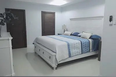 Image de 3-bedroom house in nice Portmore with cool Ac for relaxing stay
