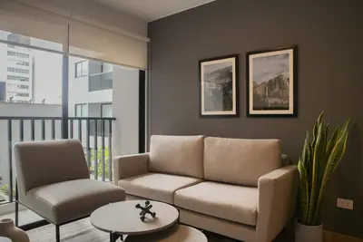 Image de w* | Prime 2br w/ Balcony in Miraflores
