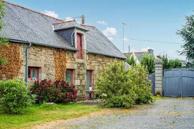 Image de Superbe maison de 2 chambres à Pommerit-le-Vicomte