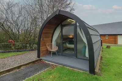 Image de Glamping Pod 1, romantic, country holiday cottage in Llanrhidian