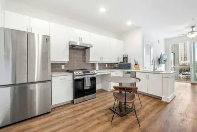 Image de Accessible One-Bedroom Apartment w/ Balcony