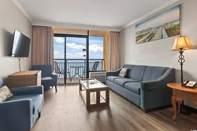 Image de Direct Oceanfront Updated 1br! Caravelle 935