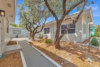 Image de Beachside 1br in Hollywood | Parking + WiFi