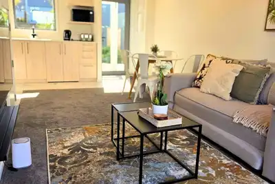 Image de Modern 2-Br Home with Parking at Mohua Lane