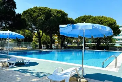 Image de Studio confortable avec accès à la piscine