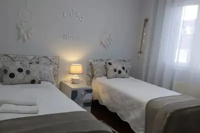 Image de Private room, private in Bilbao, not suitable for children.