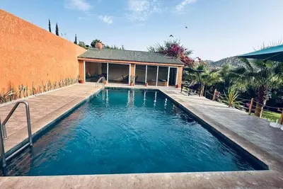 Image de Villa ayour avec piscine et jardin dans la montagne