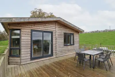 Image de Elm Lodge, pet friendly, with a garden in Abbots Bromley