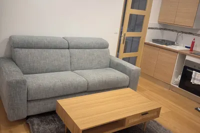 Image de Apparemment confortable entre mer et montagne