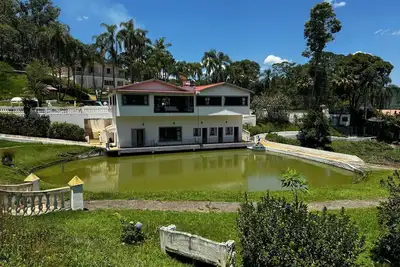 Image de Beautiful property surrounded by the Atlantic rainforest.