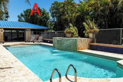 Image de Stylish 2br Apartment w Pool Access