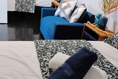 Image de Charming 1-Bedroom Beach Apartment for 4