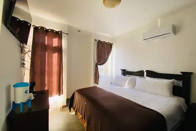 Image de Casa Bougambilia of Villa Verde 1 minute from Pradera and Cunori Shopping Center.