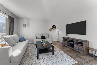 Image de Spacious Home in Litchfield Park - 28+ day stays!