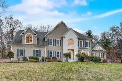 The Franklin Manor - 15min -8mi-  from Gillette Stadium! !