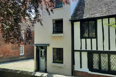 Image de A 2-bedroom former Georgian pub in the centre of gorgeous and historic Rye.