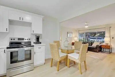 Cottage on California