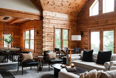 Image de LeVeaux Lodge – Lake Superior View with Sauna, Minutes from Lutsen - Sleeps 12