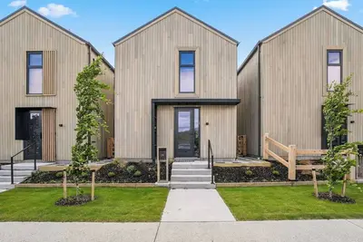 Image de Remarkable Escape, two-bedrooms, central location!