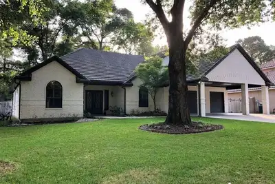 Image de Lakeside nature retreat, home sleeps 16, 6 rooms, 8 beds Lake Conroe Montgomery