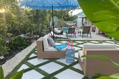 Image de Poolside Paradise Close to Beaches