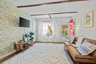 Image de Cozy retreat w/ Bbq grill & outdoor dining