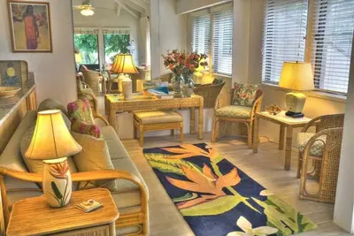 Image de Kahala 723 “Apana O Lani” – 2 Lanais, King Bed, Island Serenity