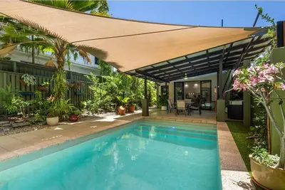 Image de Great Escape Villa. 3 bedroom. Walking Distance to 4 Mile Beach. Heated Pool.