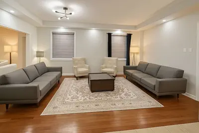 Image de 4 bedroom upper unit in Brampton