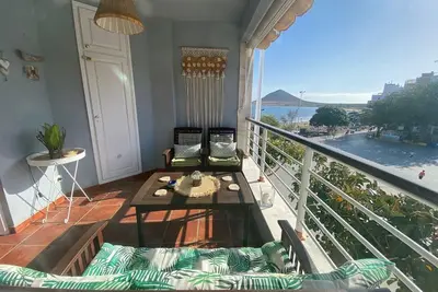Image de Sunny apartment in central El Médano, stunning views of the Sea and Montana Roja