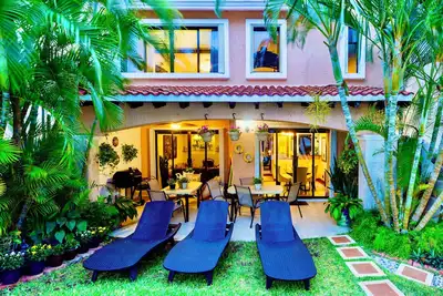 Image de Luxurious Villa 4 Bdr 3. 5 bat 6 beds private pool lagoon front Wifi 750Mbps