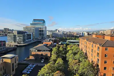 Image de City Views Stunning Apartment