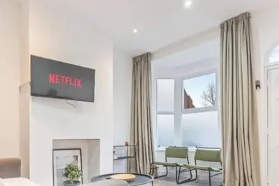 Image de Stylish Spacious 3-Bed Sheffield Home