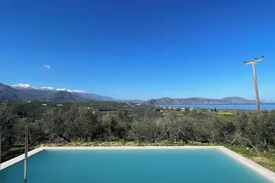 Image de Villa Eleonas Episkopi vue directe sur la mer, les montagnes, le golfe