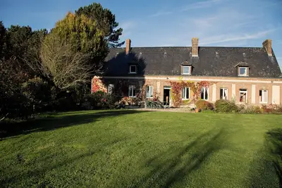 Image de Grande maison Normande, familiale, piscine et grand terrain
