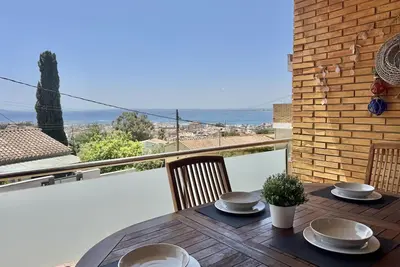 Image de Appartement avec Terrasse, Parking et Climatisation à Roses