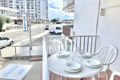 Image de Appartement 2 chambres près de la plage avec terrasse et parking, à Roses