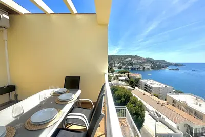 Image de Appartement avec piscine, climatisation et parking à 700m de la plage à Roses