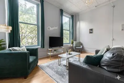 Image de Modern Loft in Heart of Downtown Cle