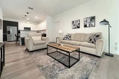 Image de Luxurious 2 Br in Lakewood Ranch, Water Views