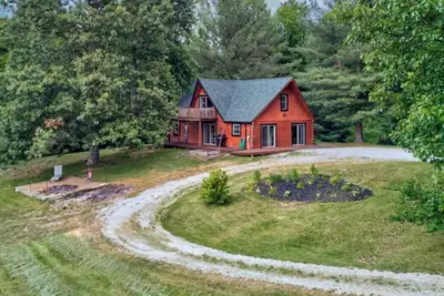 Image de Welcome to Cascade Cabin, home to Indiana's most scenic waterfall.