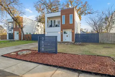 Image de Dallas Delight! Hot tub and Gameroom!